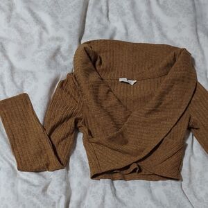 ILLA ILLA Brown Off-the-Shoulder Sweater
